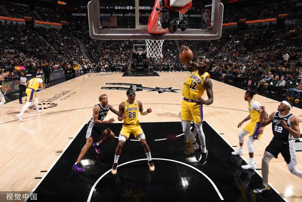 邮报：世俱杯决赛球场公共交通极其不畅，而且无处遮阳.
